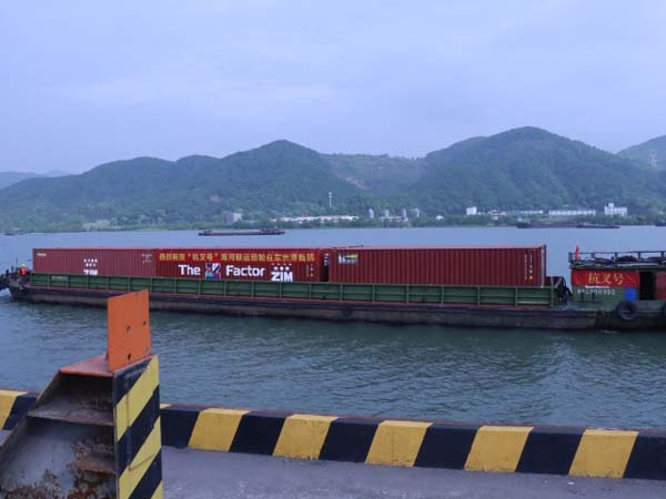 “杭叉號”海河聯(lián)運(yùn)班輪成功首航，又一精品航線“金名片”